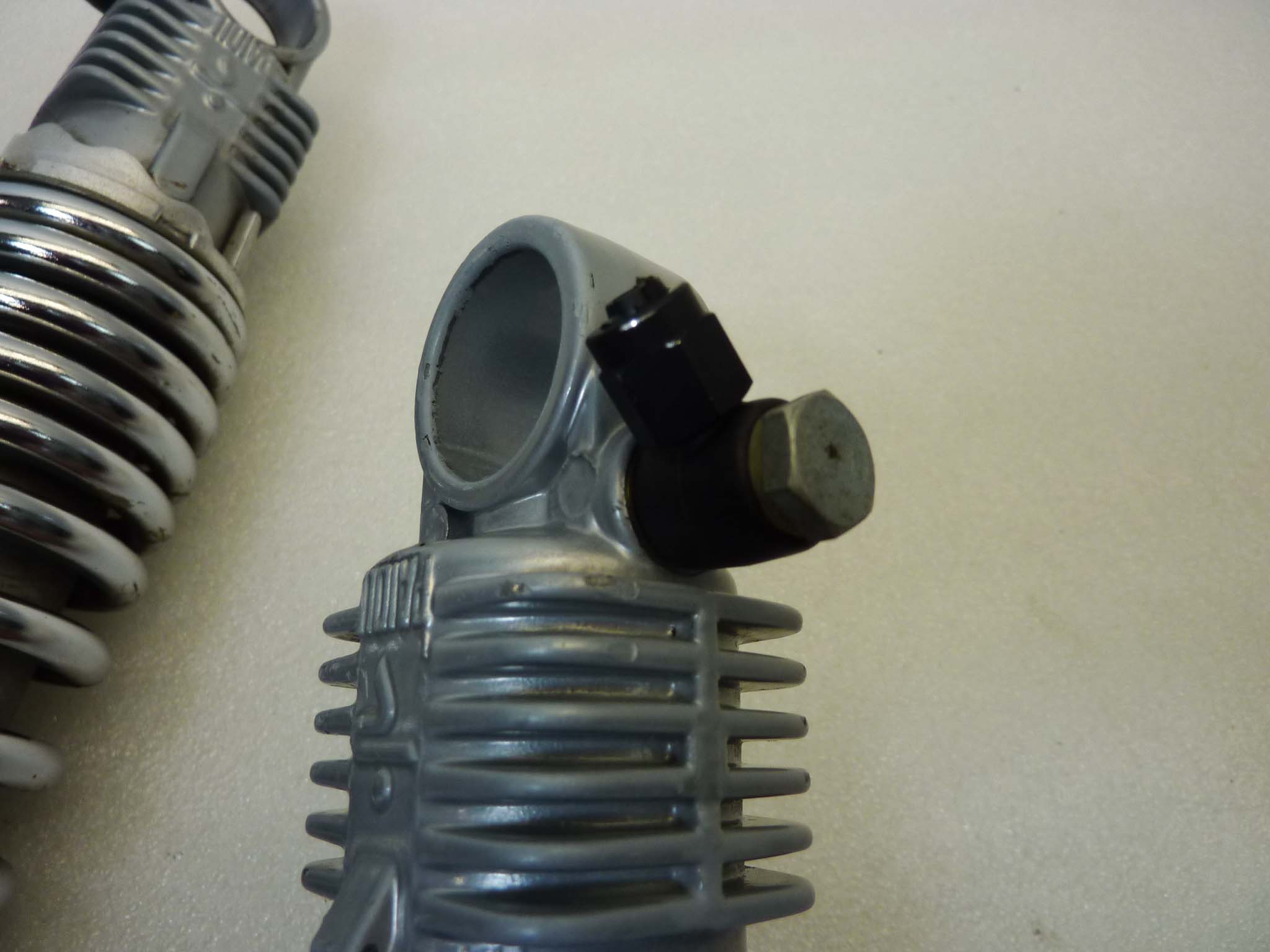 Ammortizzatori posteriori Paioli cromati interasse 33,5 cm diam molla 60 mm - immagine 15