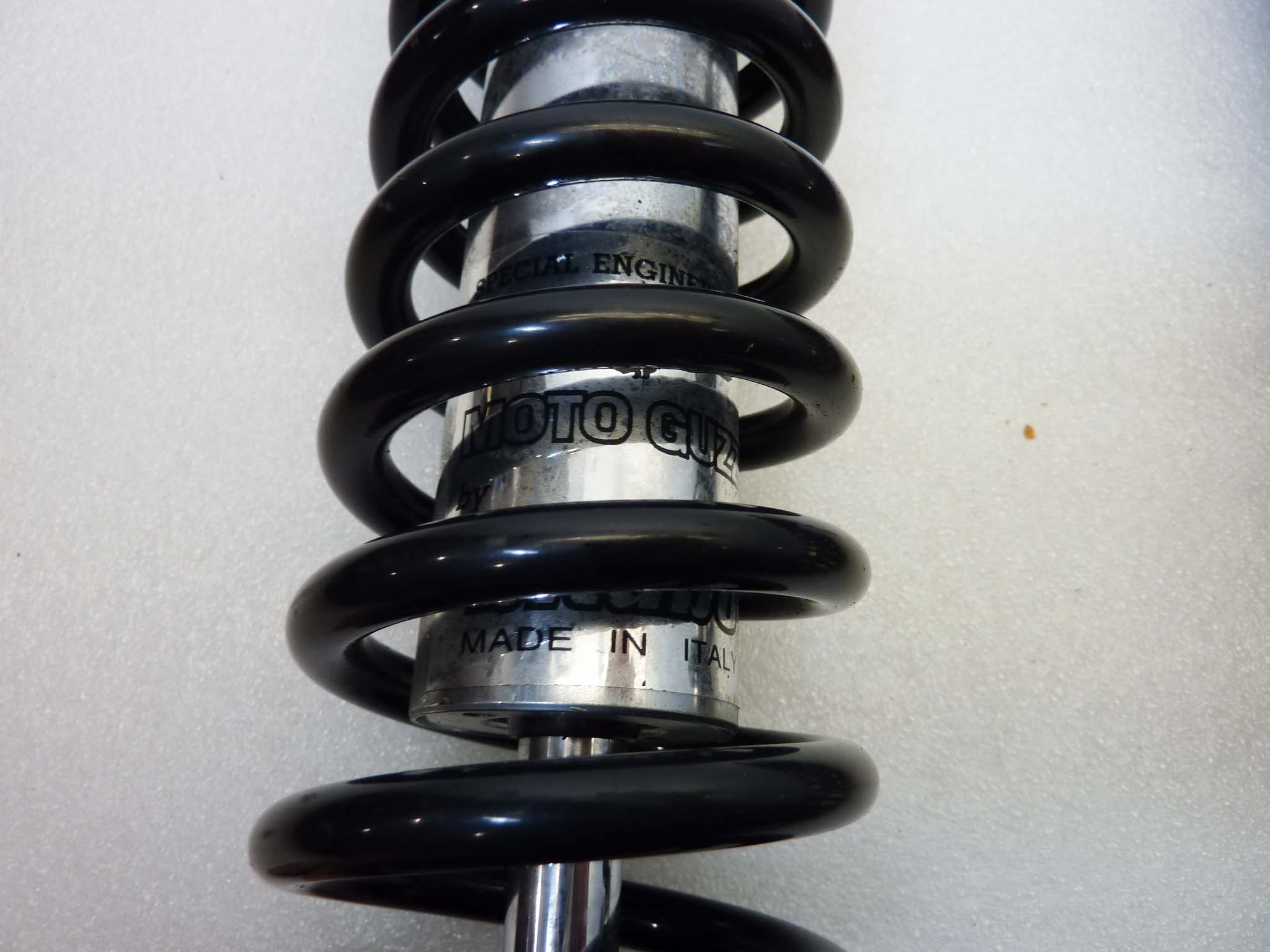 Ammortizzatori posteriori Bitubo Guzzi interasse 33,5 cm diam boccole 14 mm diam molla 65 mm - immagine 7
