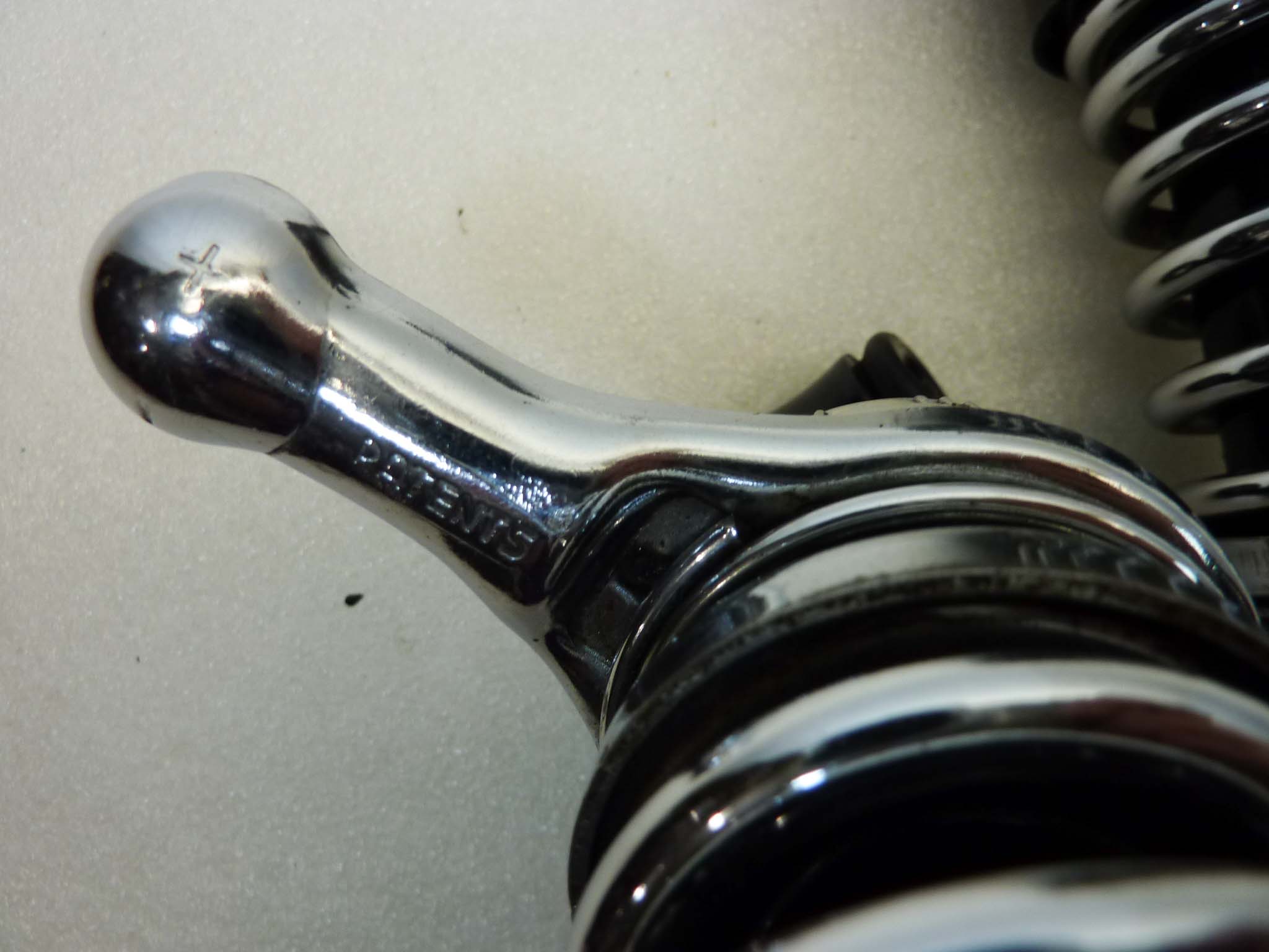 Ammortizzatori posteriori Guzzi 250 TS Sebac regolabili interasse fori 30 cm diam boccole 10 mm diam cappuccio 57 mm diam molla 50 come da foto - immagine 7