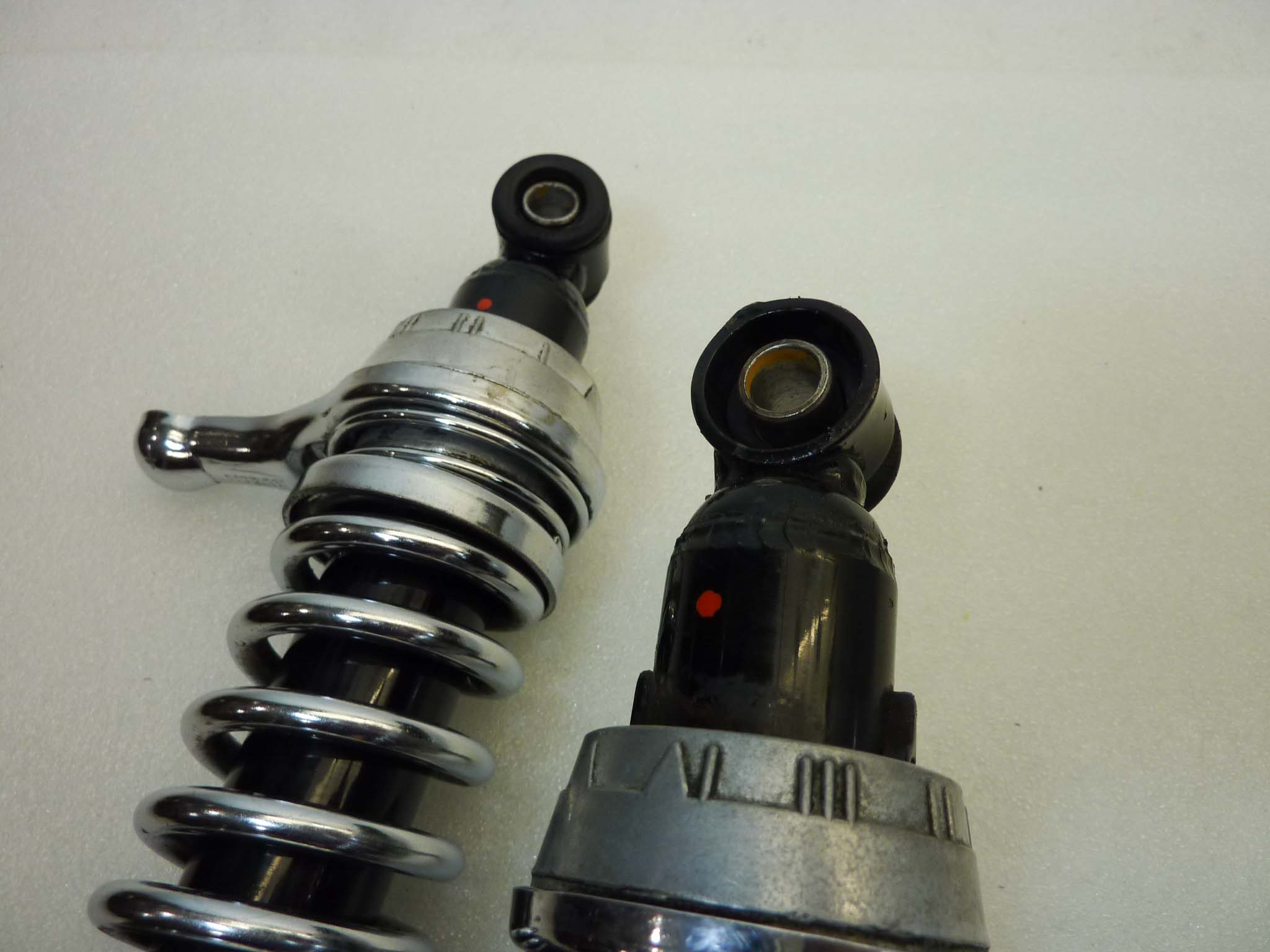 Ammortizzatori posteriori Guzzi 250 TS Sebac regolabili interasse fori 30 cm diam boccole 10 mm diam cappuccio 57 mm diam molla 50 come da foto - immagine 15