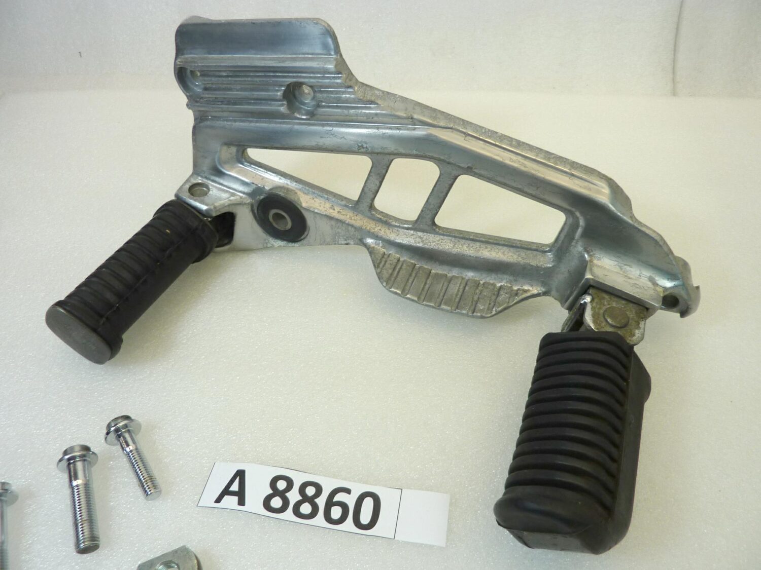 Staffa pedane poggiapiedi destra Yamaha XJ 600 51J 1984-1991 35J01 - immagine 3