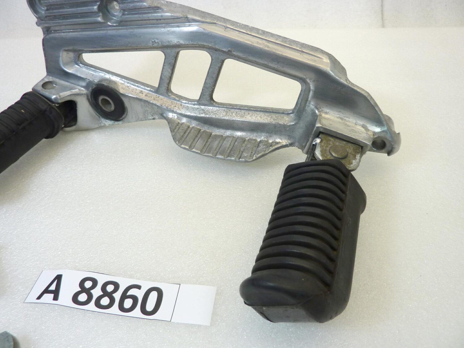 Staffa pedane poggiapiedi destra Yamaha XJ 600 51J 1984-1991 35J01 - immagine 7