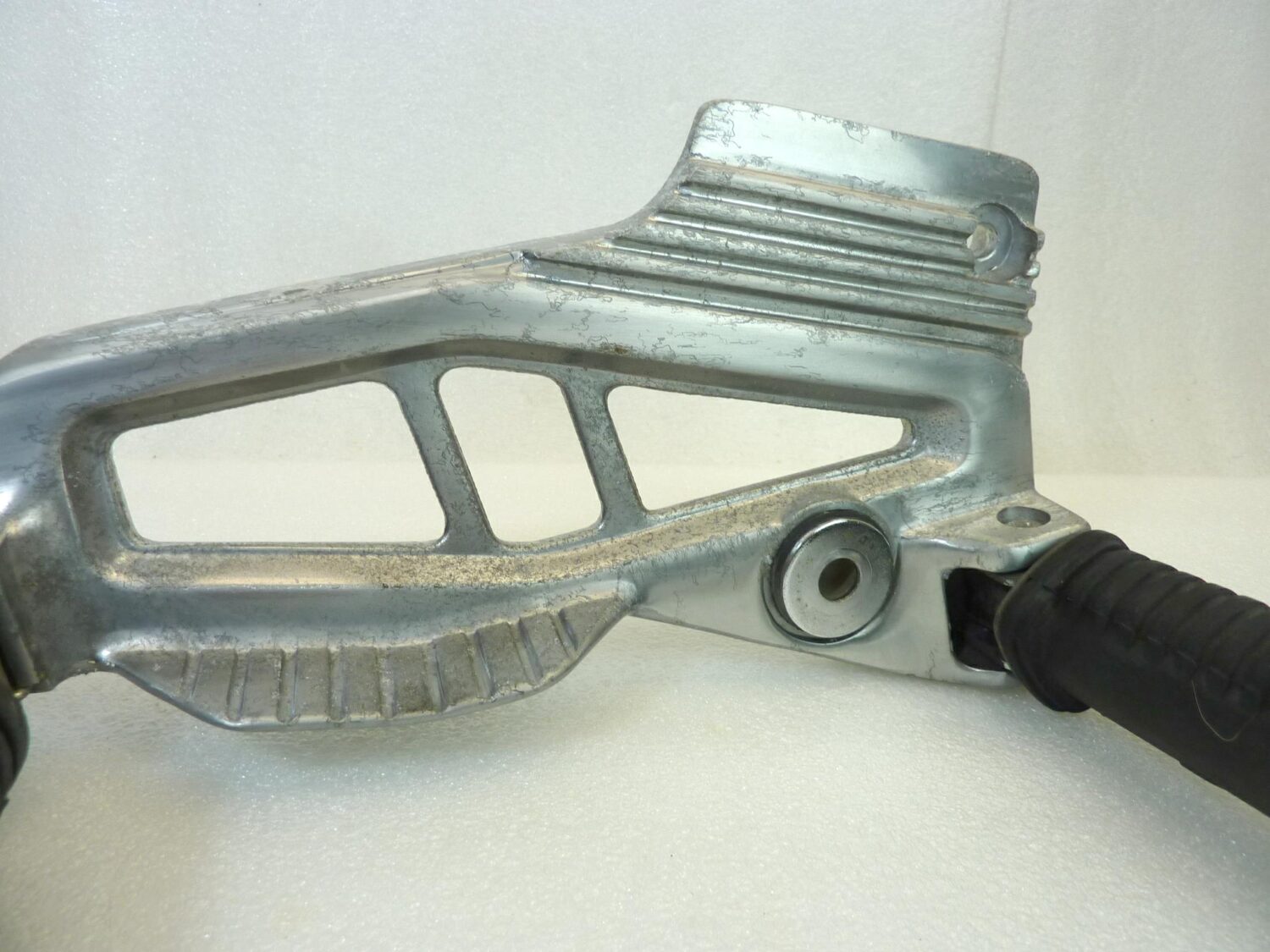 Staffa pedane poggiapiedi sinistra Yamaha XJ 600 51J 1984-1991 35J01 - immagine 5