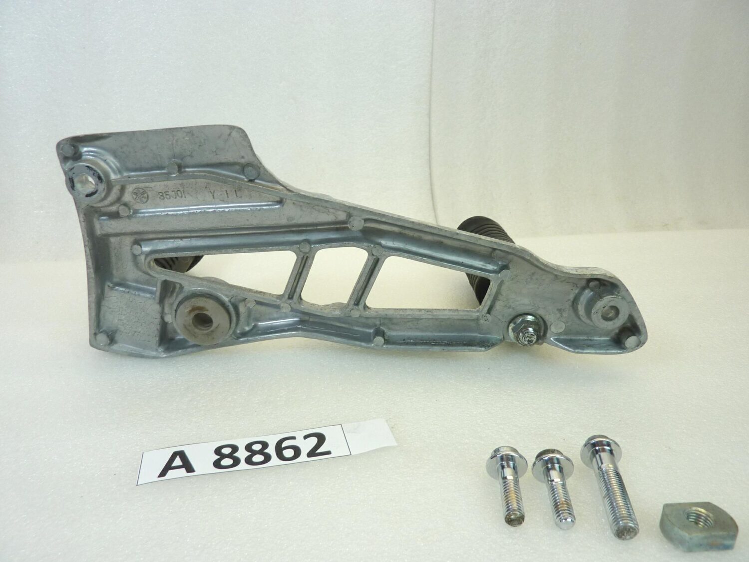 Staffa pedane poggiapiedi sinistra Yamaha XJ 600 51J 1984-1991 35J01 - immagine 7