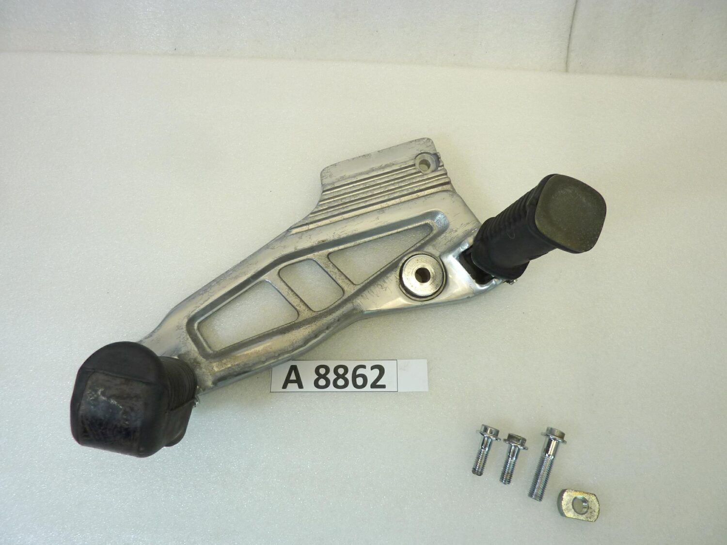 Staffa pedane poggiapiedi sinistra Yamaha XJ 600 51J 1984-1991 35J01 - immagine 11