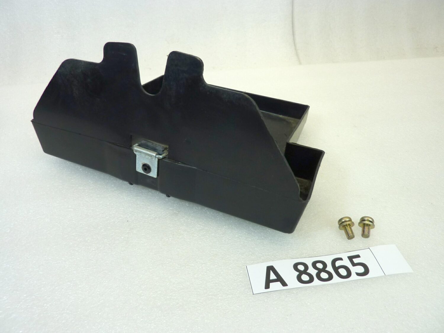 scatola porta oggetti posteriore Yamaha XJ 600 51J 1984-1991 vano posteriore sotto coda - immagine 4