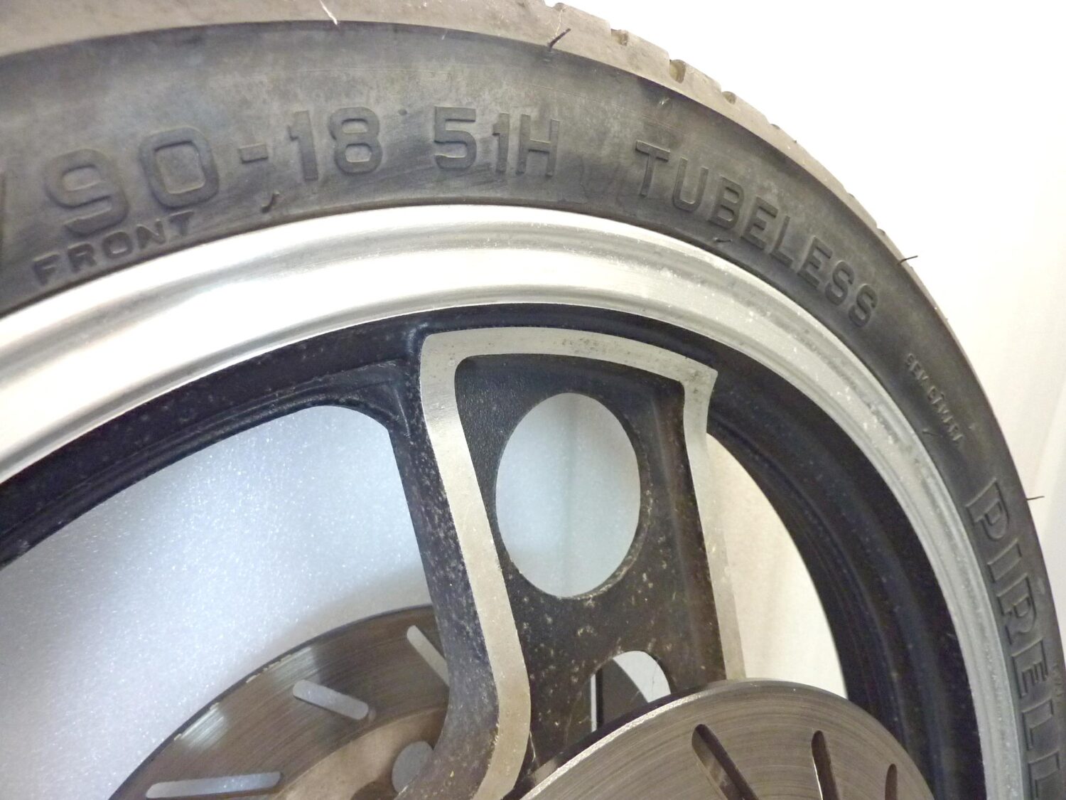 Ruota anteriore Yamaha XJ 600 51J 1984-1991 cerchio ruota anteriore con dischi freno spessore 5,30 mm - immagine 7