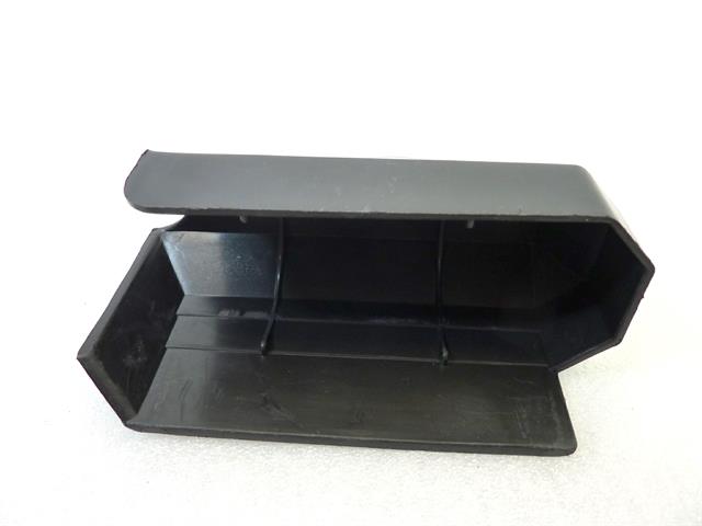Coperchio motorino avviamento Guzzi V35 V50 V65 850 1000 nero cod 19733350 - immagine 8