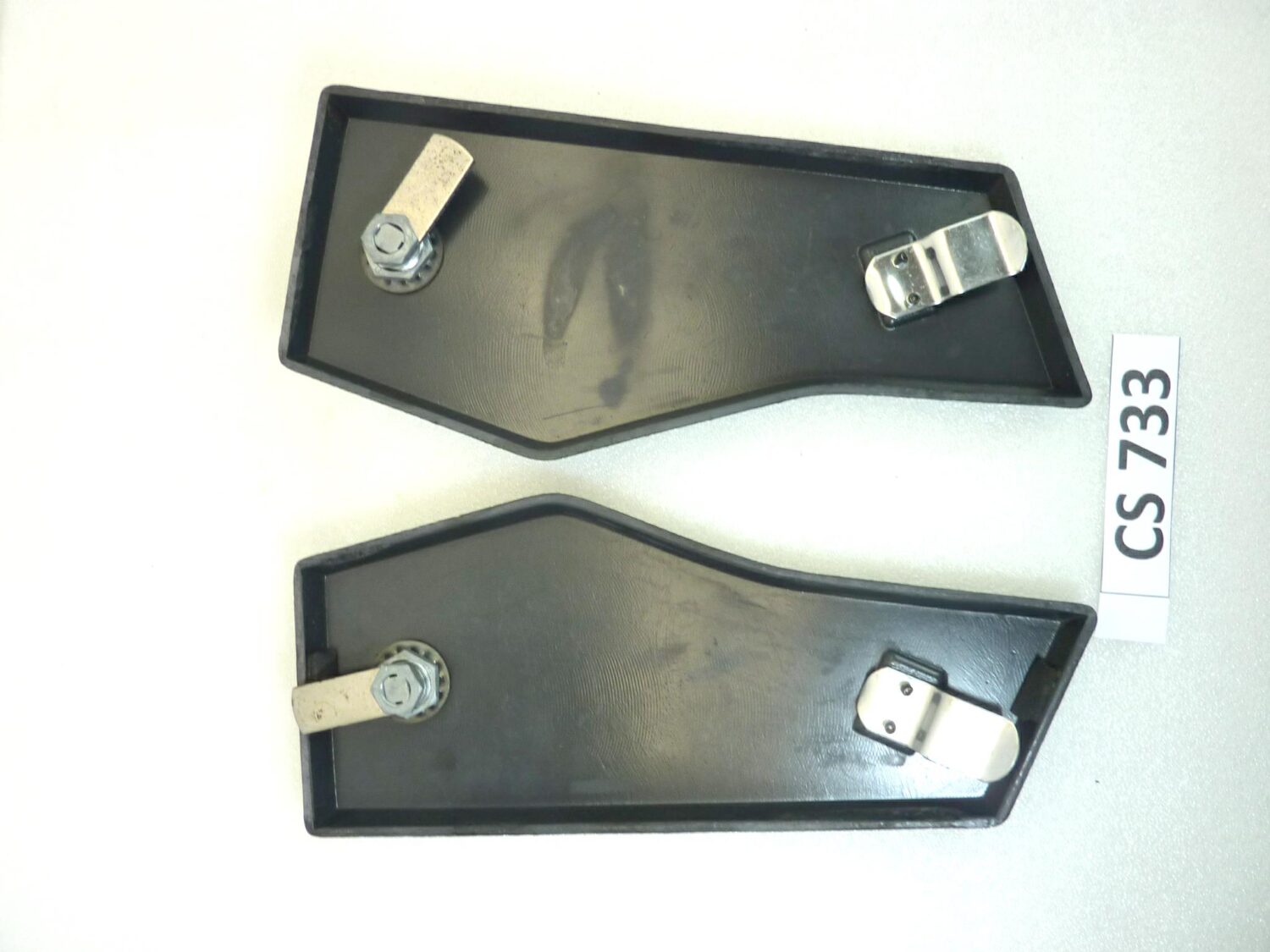 Coppia sportellini carena Driver per Guzzi California 2 II con chiave sportelli anteriore - immagine 6