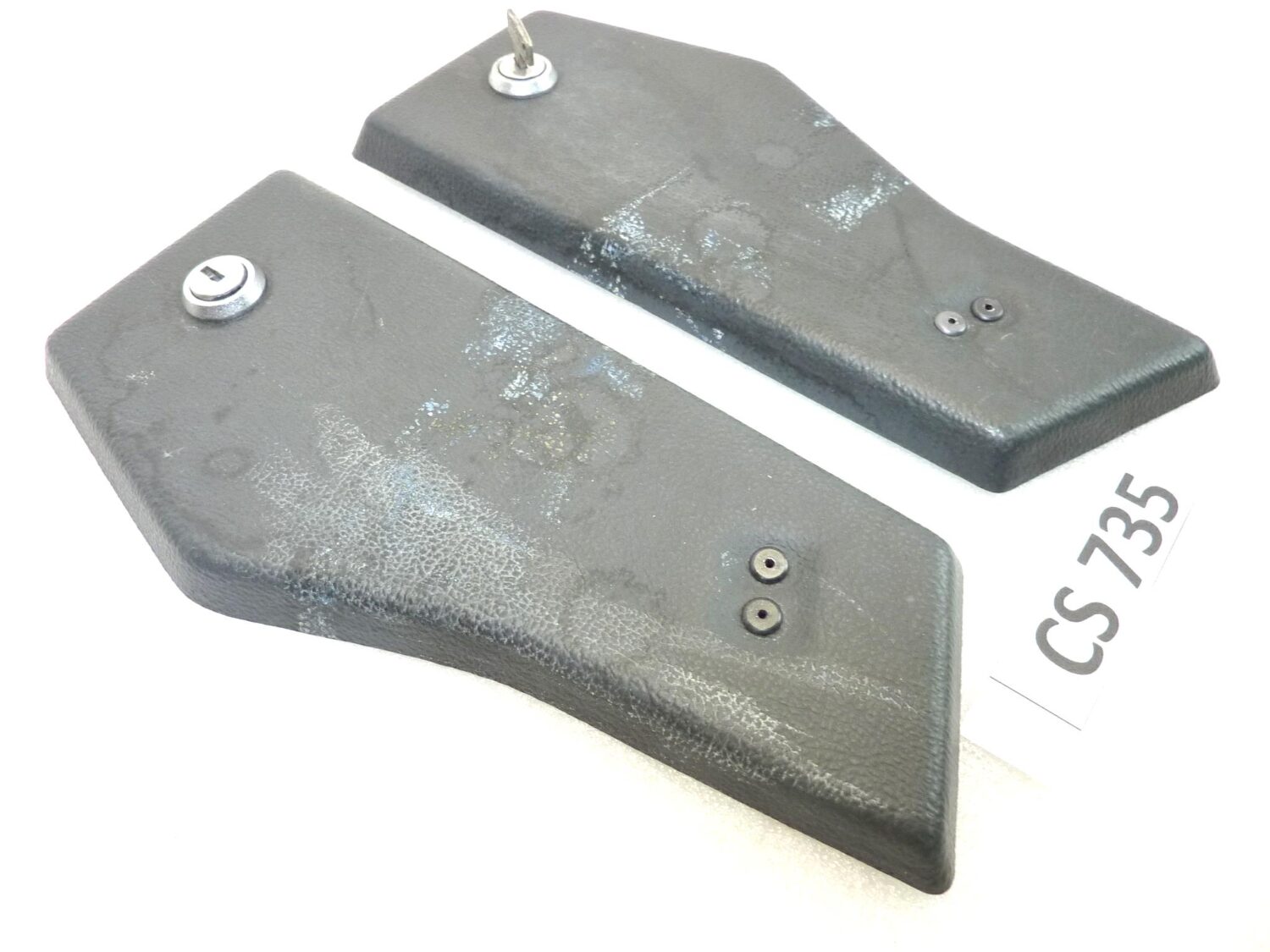 Coppia sportellini carena Driver per Guzzi California 2 II con chiave sportelli anteriore - immagine 2