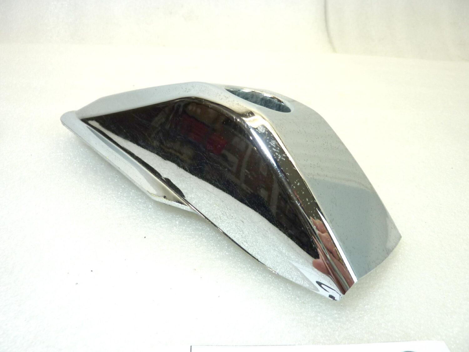 Coperchio ammortizzatore posteriore Guzzi Nevada 750 Classic 2012 - 2015 destro cod 32558160 - immagine 5