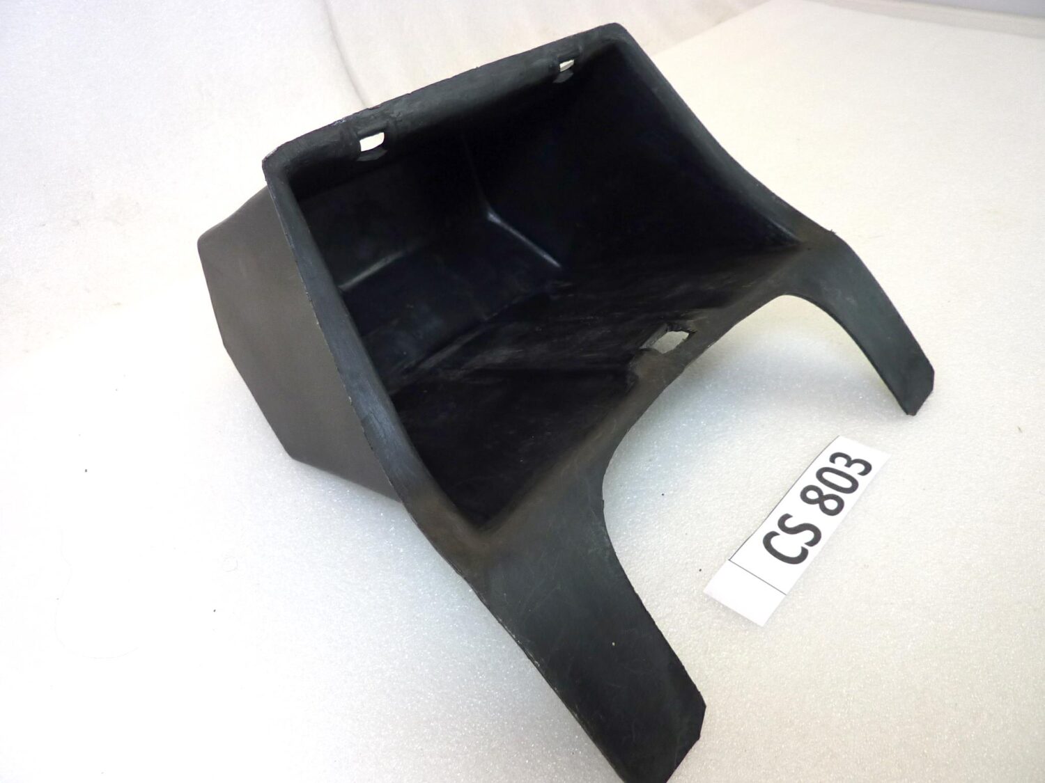 Cassetto portaoggetti Guzzi 850 T5 sotto sella GU28479600 vano porta utensili - immagine 2