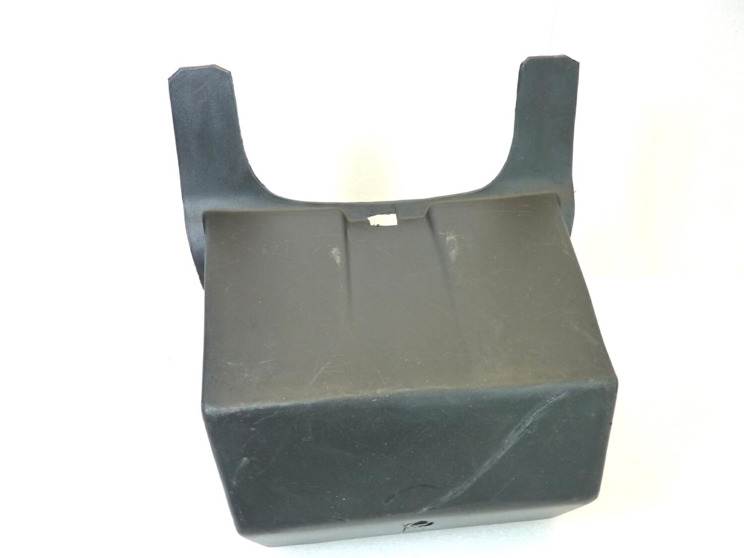 Cassetto portaoggetti Guzzi 850 T5 sotto sella GU28479600 vano porta utensili - immagine 6