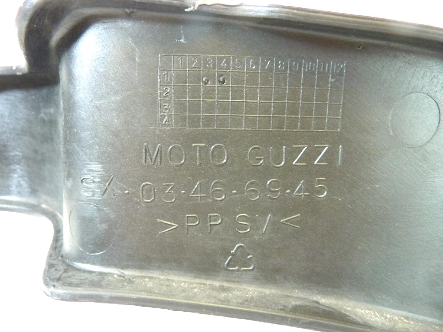 Copri ammortizzatore posteriore sinistro Guzzi California cod 03466945 - immagine 12