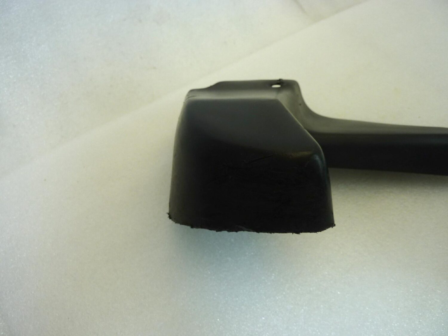 Plastica copriculla Guzzi California 1 2 sinistro GU30447460 - immagine 2
