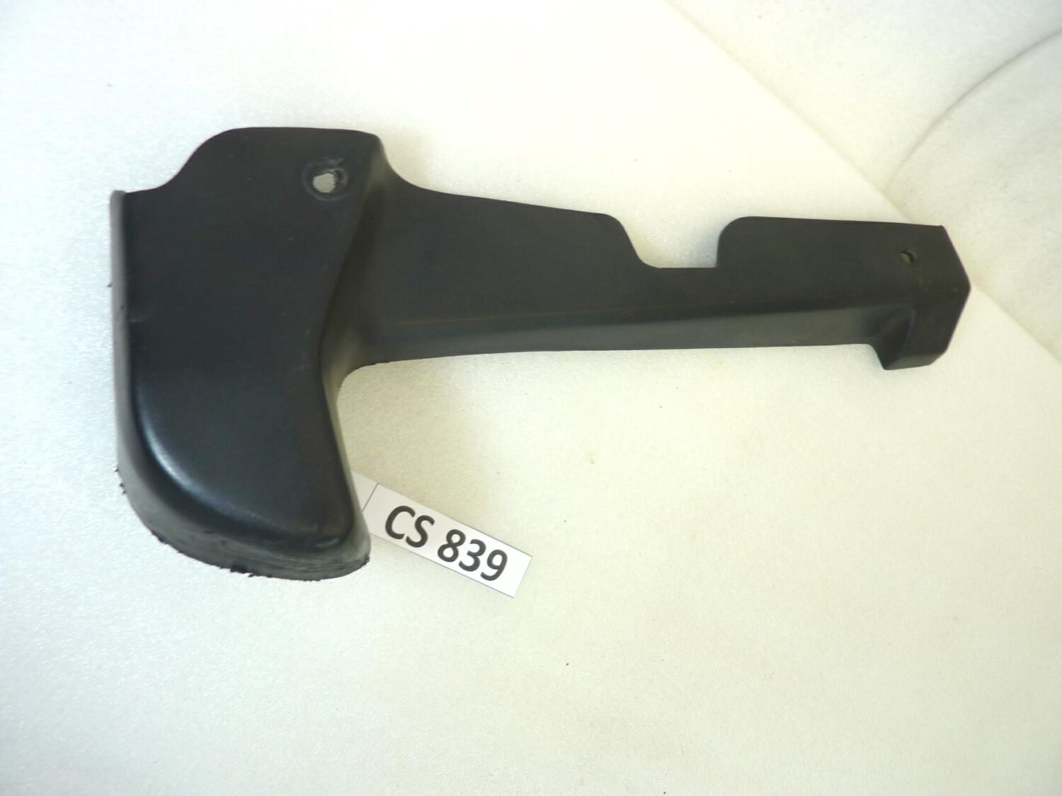 Plastica copriculla Guzzi California 1 2 sinistro GU30447460 - immagine 4