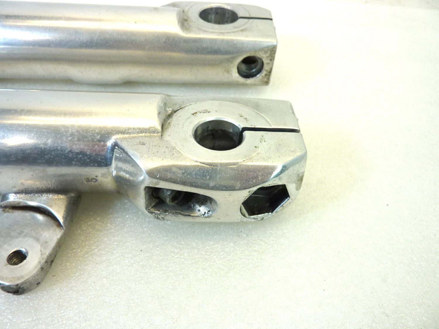Foderi forcella Guzzi Nevada 350 750 fino a 2001 cod 31490265 interasse fori pinza 93 mm diam 34 mm gambali - immagine 4