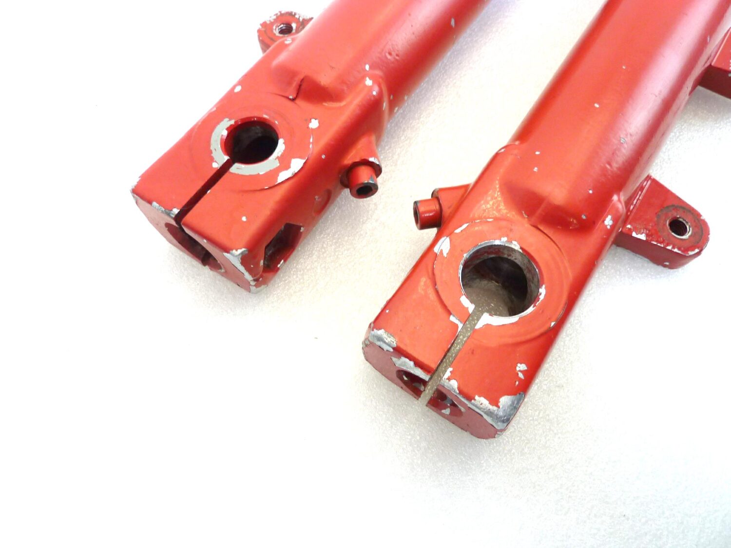 Foderi forcella Guzzi V35 Imola rossi interasse fori pinza 93 mm diam 30 mm gambali - immagine 4