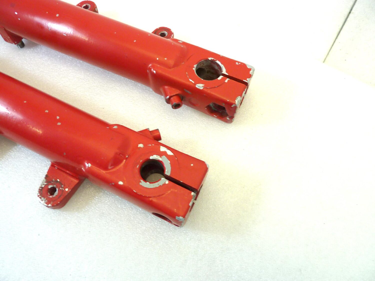 Foderi forcella Guzzi V35 Imola rossi interasse fori pinza 93 mm diam 30 mm gambali - immagine 9