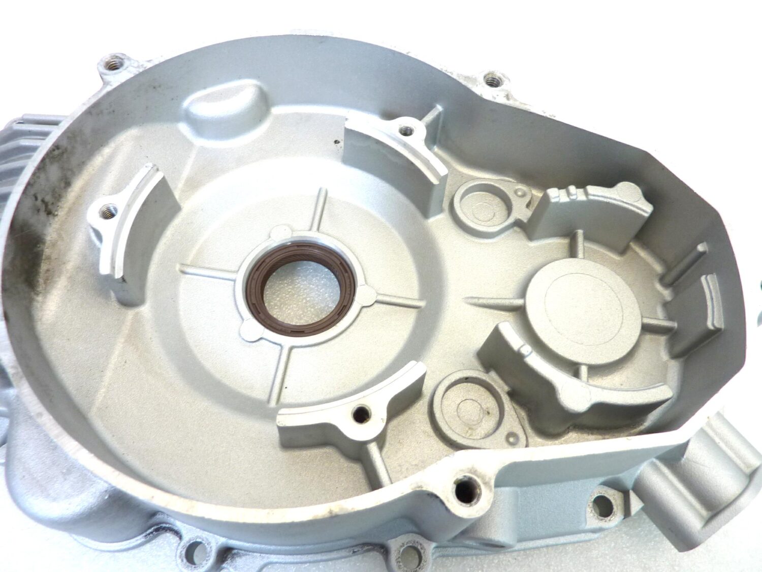 Carter coperchio distribuzione Guzzi Breva 750 cod 32001410 NUOVO fondo di magazzino - immagine 5