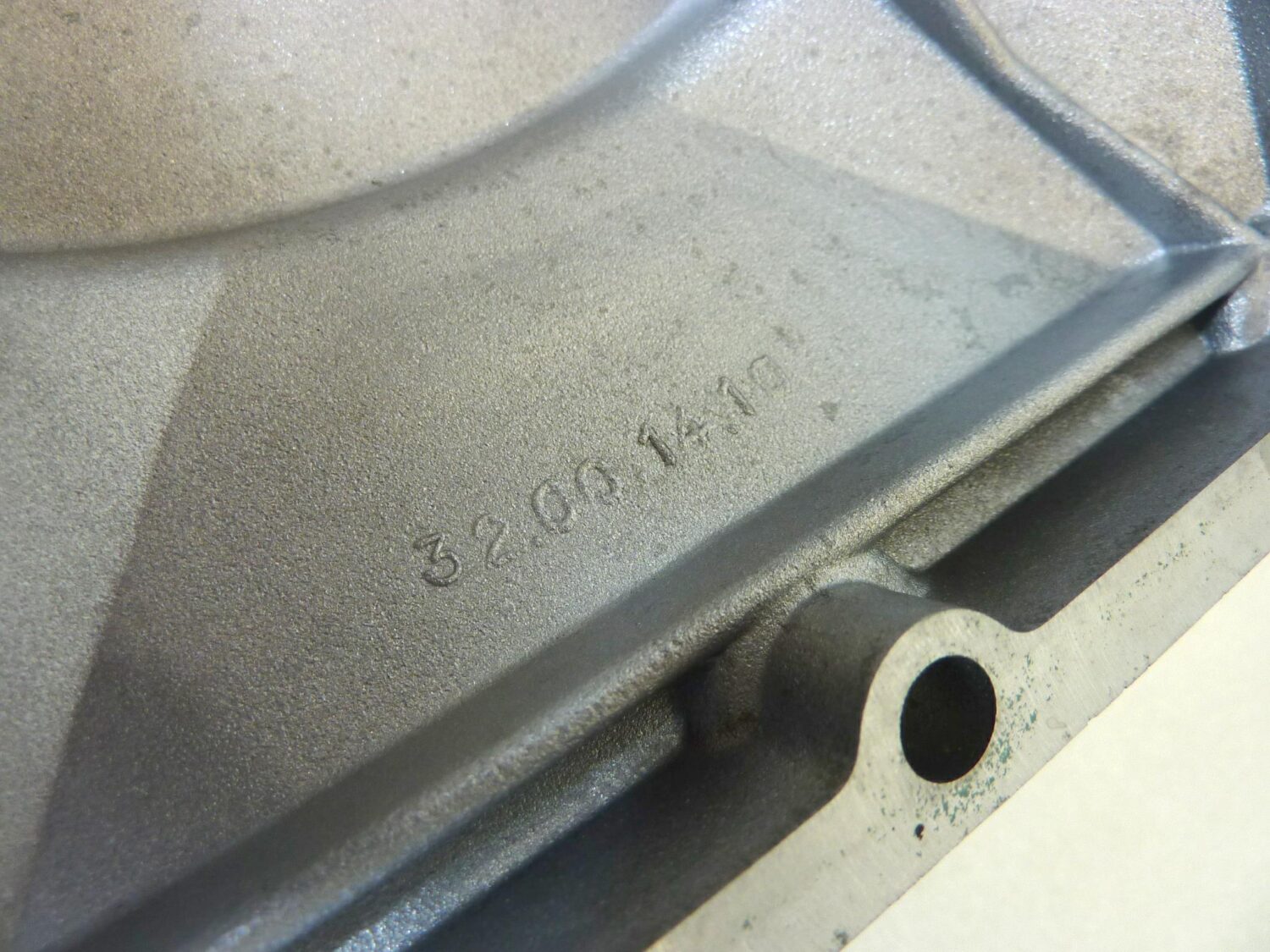 Carter coperchio distribuzione Guzzi Breva 750 cod 32001410 NUOVO fondo di magazzino - immagine 10