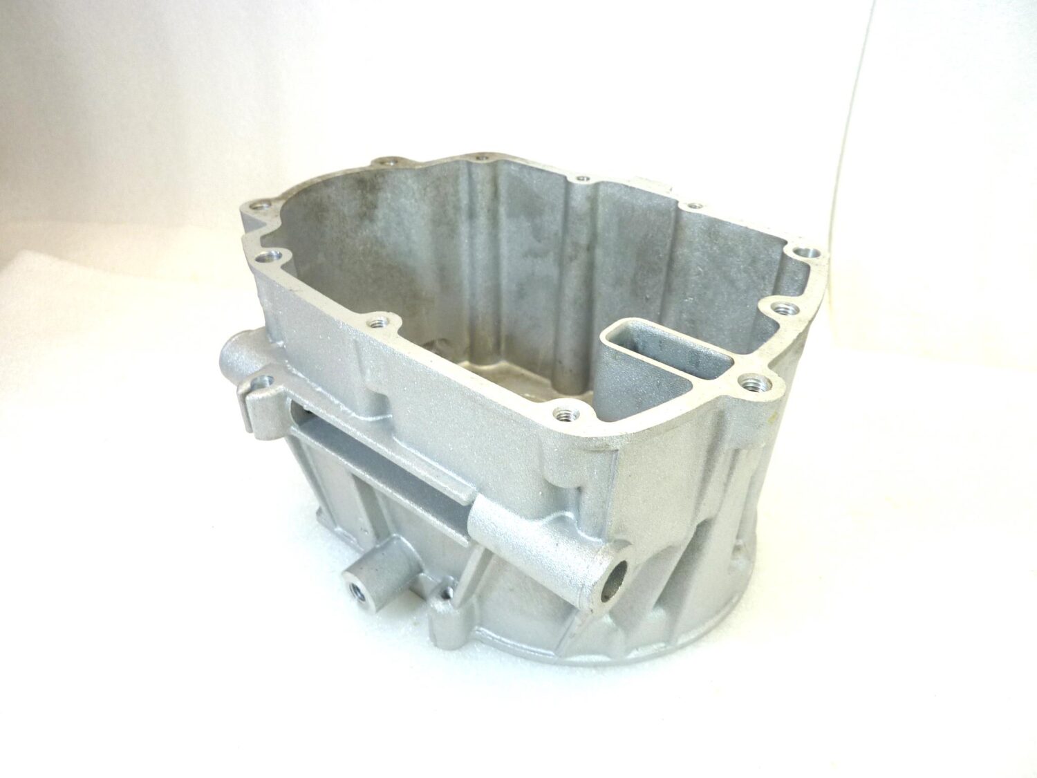 Scatola cambio basamento Guzzi V35 V50 cod 19200220 NUOVO fondo di magazzino - immagine 5