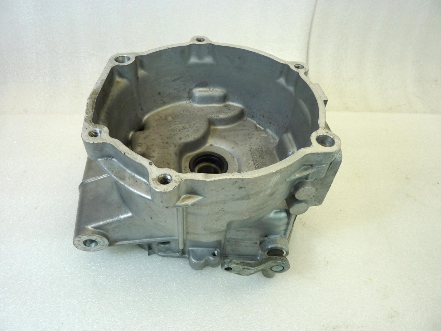 Basamento scatola cambio frizione Guzzi Idroconvert V1000 cod 18200250 - immagine 2