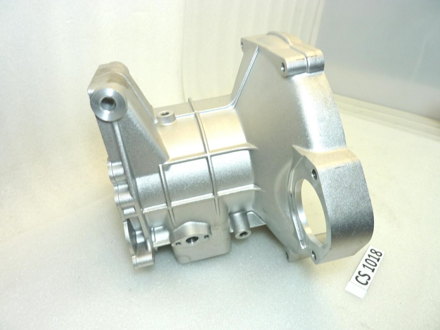Basamento scatola cambio Guzzi Le Mans 3 III 850 GT 1000 California 2 II 1000 California 3 III I.E. cod 18200201 NUOVO fondo di magazzino - immagine 2