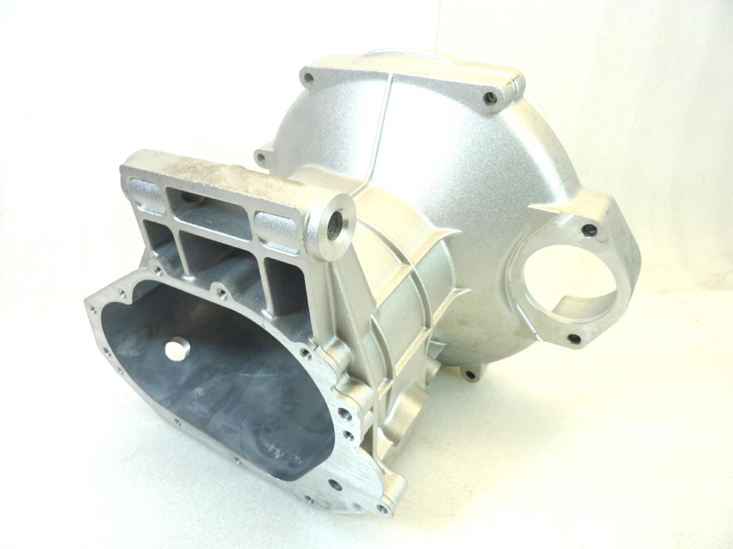 Basamento scatola cambio Guzzi Le Mans 3 III 850 GT 1000 California 2 II 1000 California 3 III I.E. cod 18200201 NUOVO fondo di magazzino - immagine 3