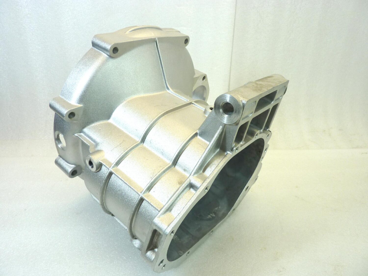Basamento scatola cambio Guzzi Le Mans 3 III 850 GT 1000 California 2 II 1000 California 3 III I.E. cod 18200201 NUOVO fondo di magazzino - immagine 4