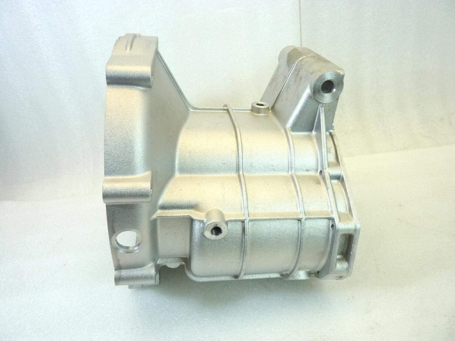 Basamento scatola cambio Guzzi Le Mans 3 III 850 GT 1000 California 2 II 1000 California 3 III I.E. cod 18200201 NUOVO fondo di magazzino - immagine 5