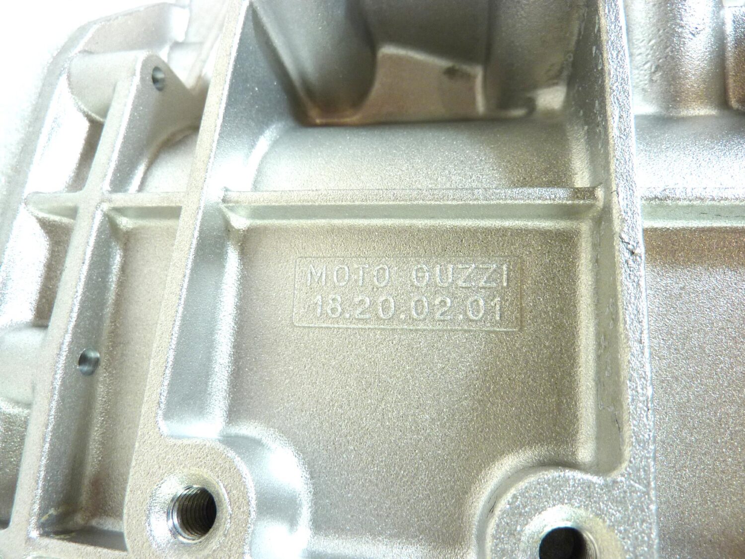 Basamento scatola cambio Guzzi Le Mans 3 III 850 GT 1000 California 2 II 1000 California 3 III I.E. cod 18200201 NUOVO fondo di magazzino - immagine 7