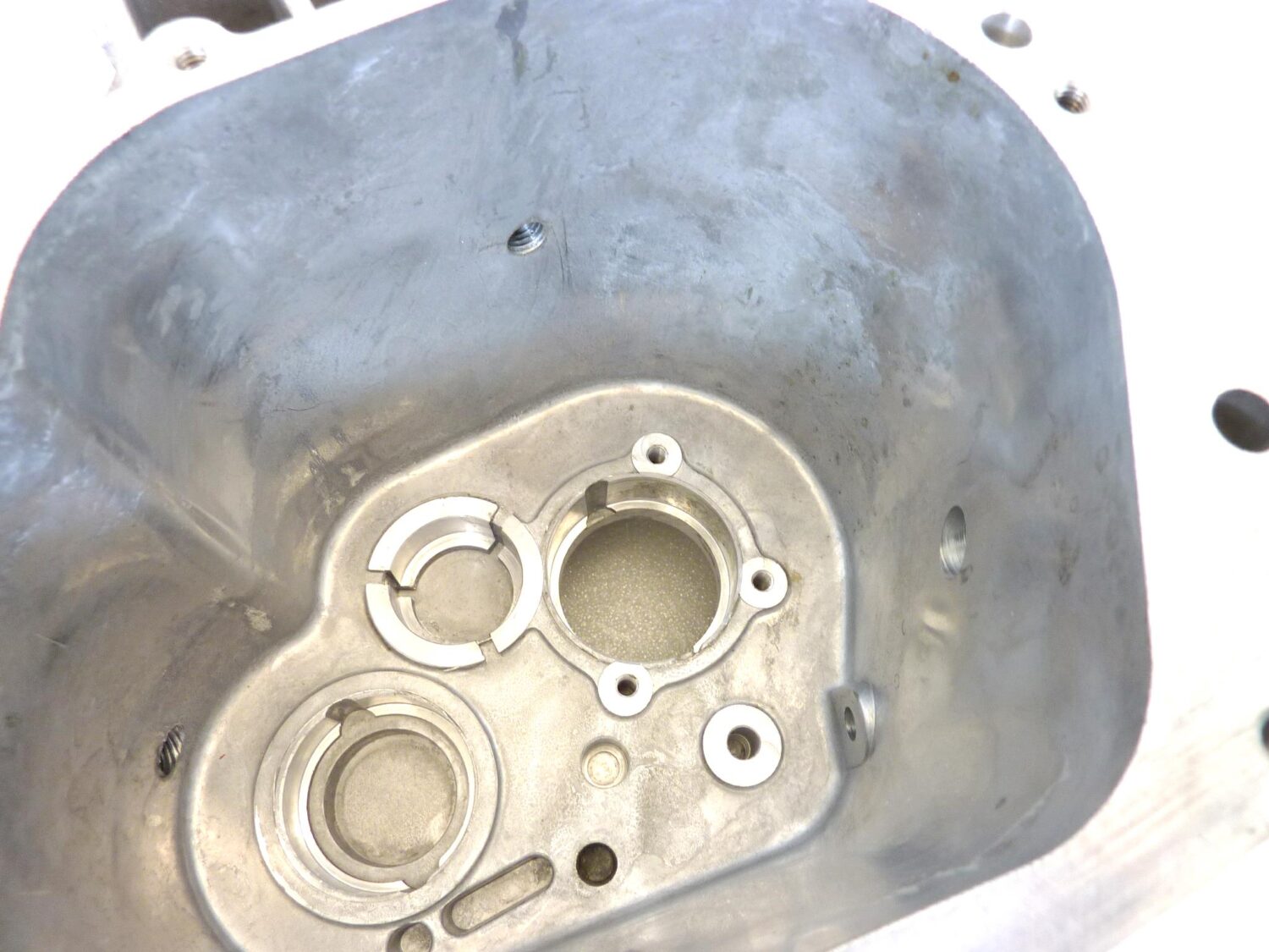 Basamento scatola cambio Guzzi Le Mans 3 III 850 GT 1000 California 2 II 1000 California 3 III I.E. cod 18200201 NUOVO fondo di magazzino - immagine 9