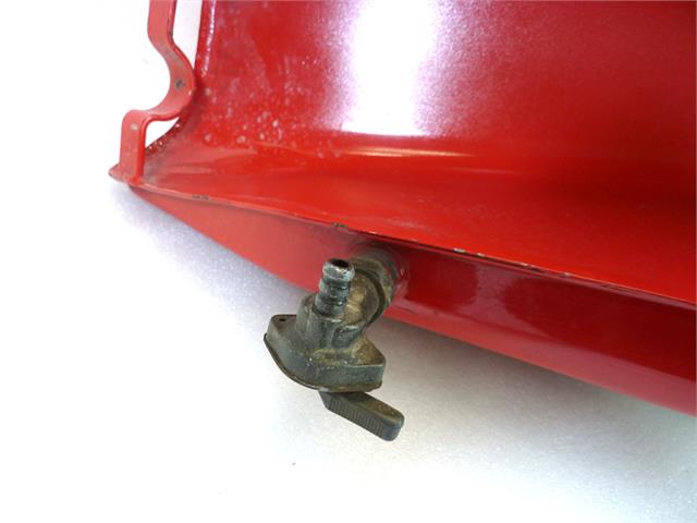 Serbatoio benzina Guzzi 125 TT 1985 - 1991 tappo carburante senza chiave - immagine 13