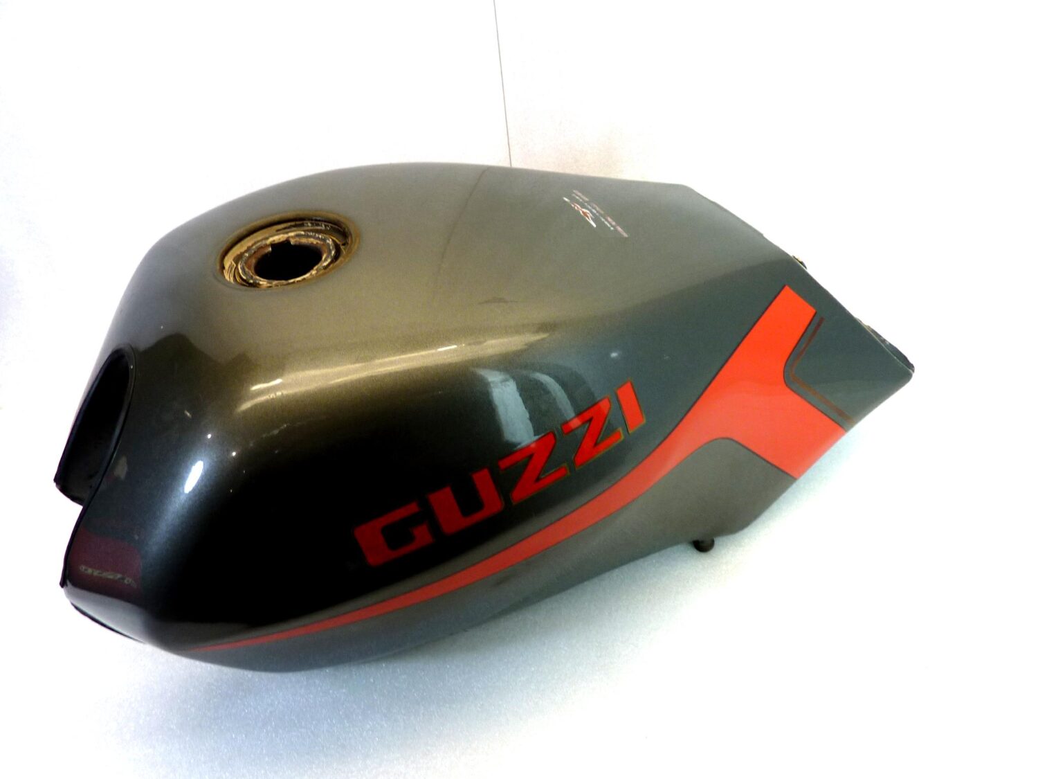 Serbatoio benzina Guzzi V35 III 3 1985 - 1992 carburante - immagine 8