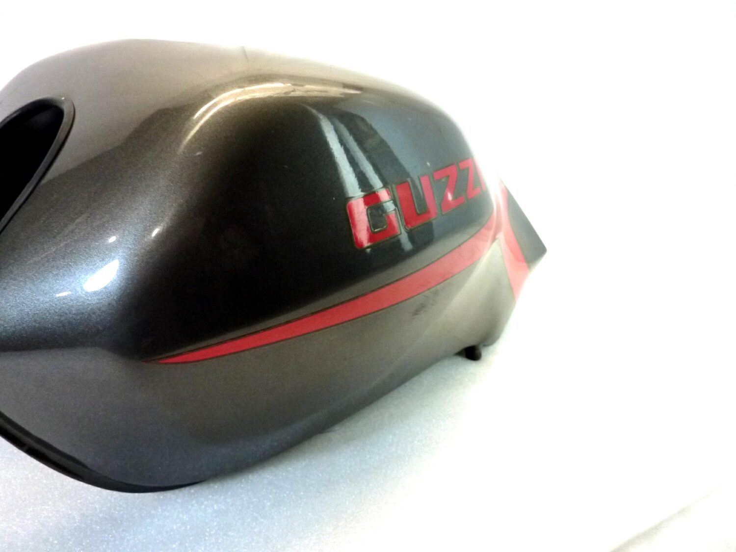 Serbatoio benzina Guzzi V35 III 3 1985 - 1992 carburante - immagine 10
