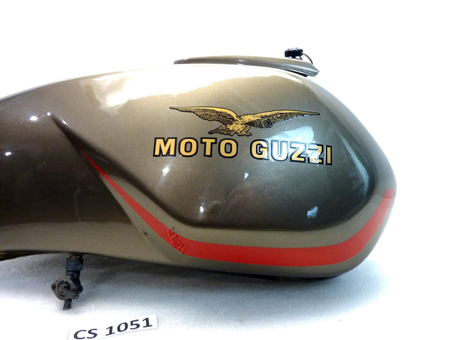 Serbatoio benzina Guzzi 1000 Mille GT 850 T5 con chiave sportellino carburante - immagine 3