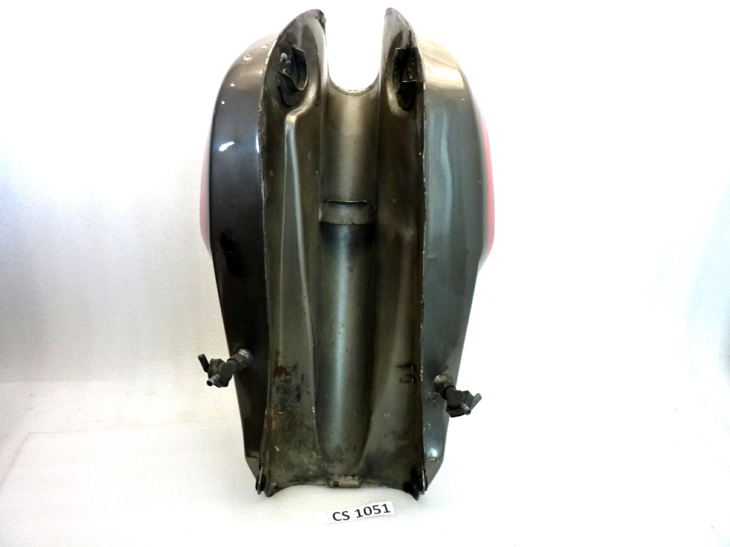Serbatoio benzina Guzzi 1000 Mille GT 850 T5 con chiave sportellino carburante - immagine 13