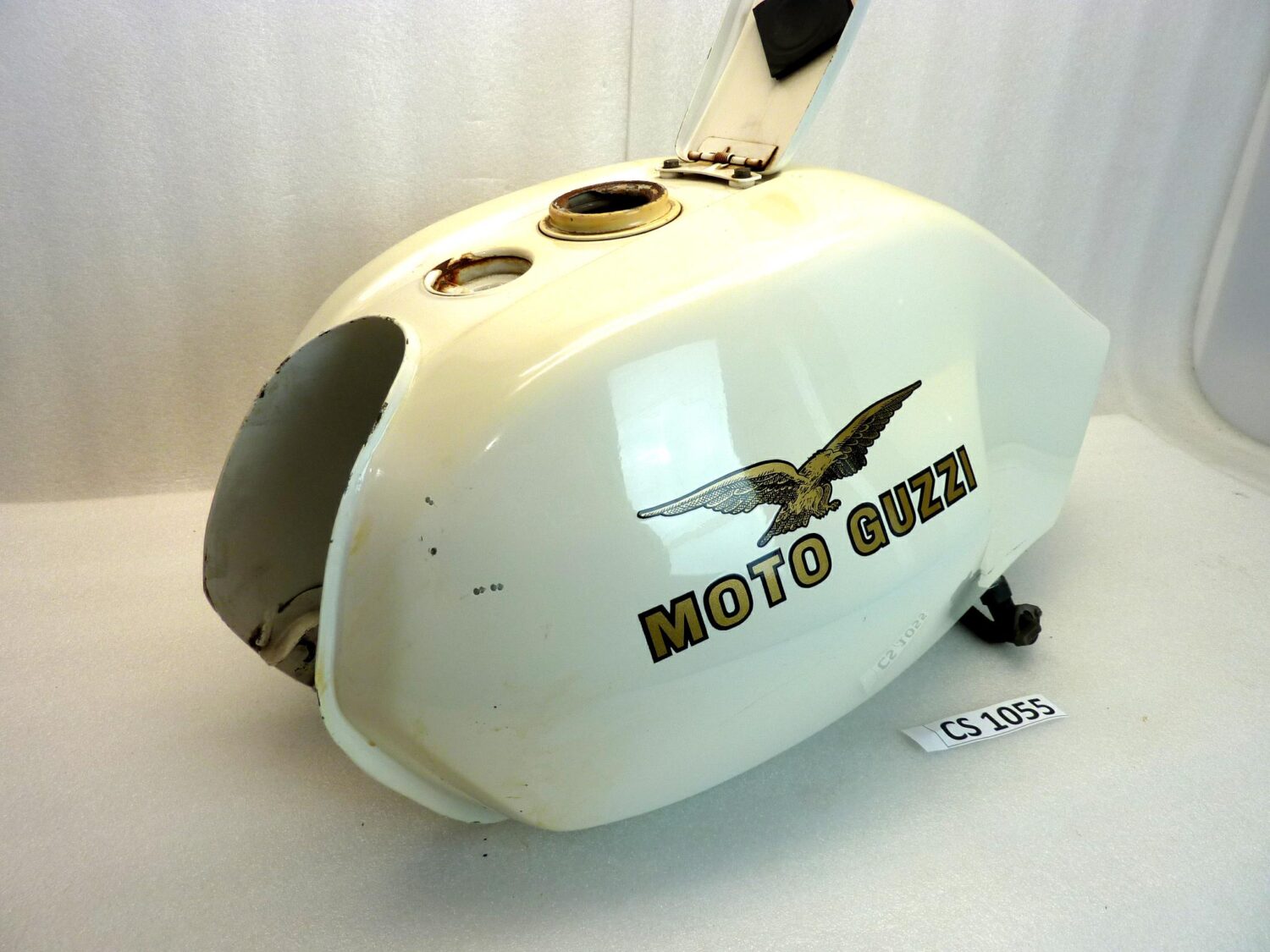 Serbatoio benzina Guzzi V35 IMOLA 2 V65 LARIO carburante - immagine 2