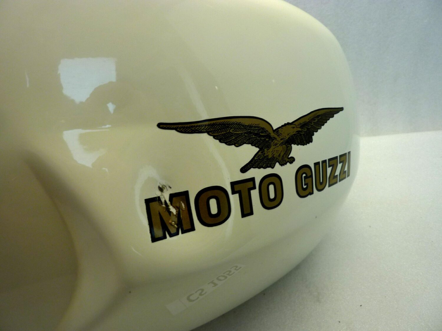 Serbatoio benzina Guzzi V35 IMOLA 2 V65 LARIO carburante - immagine 11