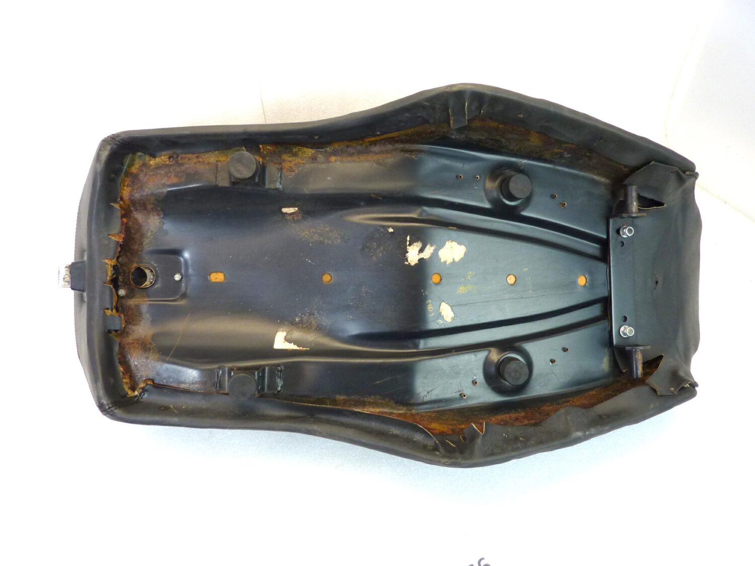 Sella Moto Guzzi V35C V50C V65C Custom modificata in altezza rialzata - immagine 9