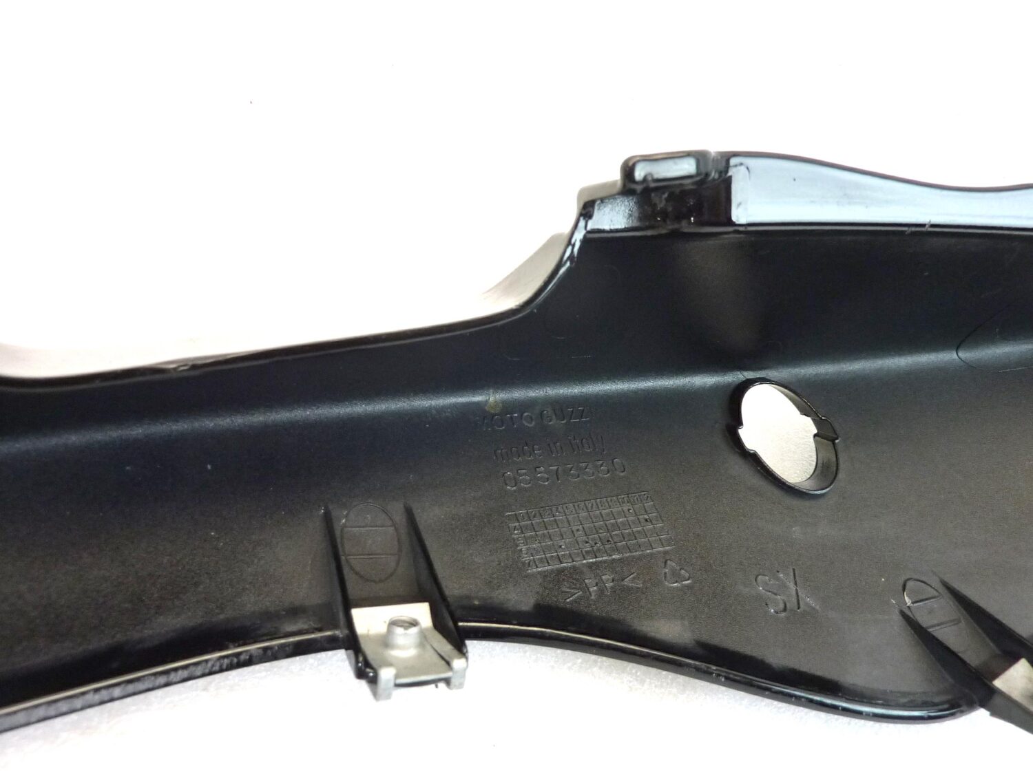 Carena posteriore sinistra Guzzi 1200 Sport cod 05573330 laterale fiancatina - immagine 12