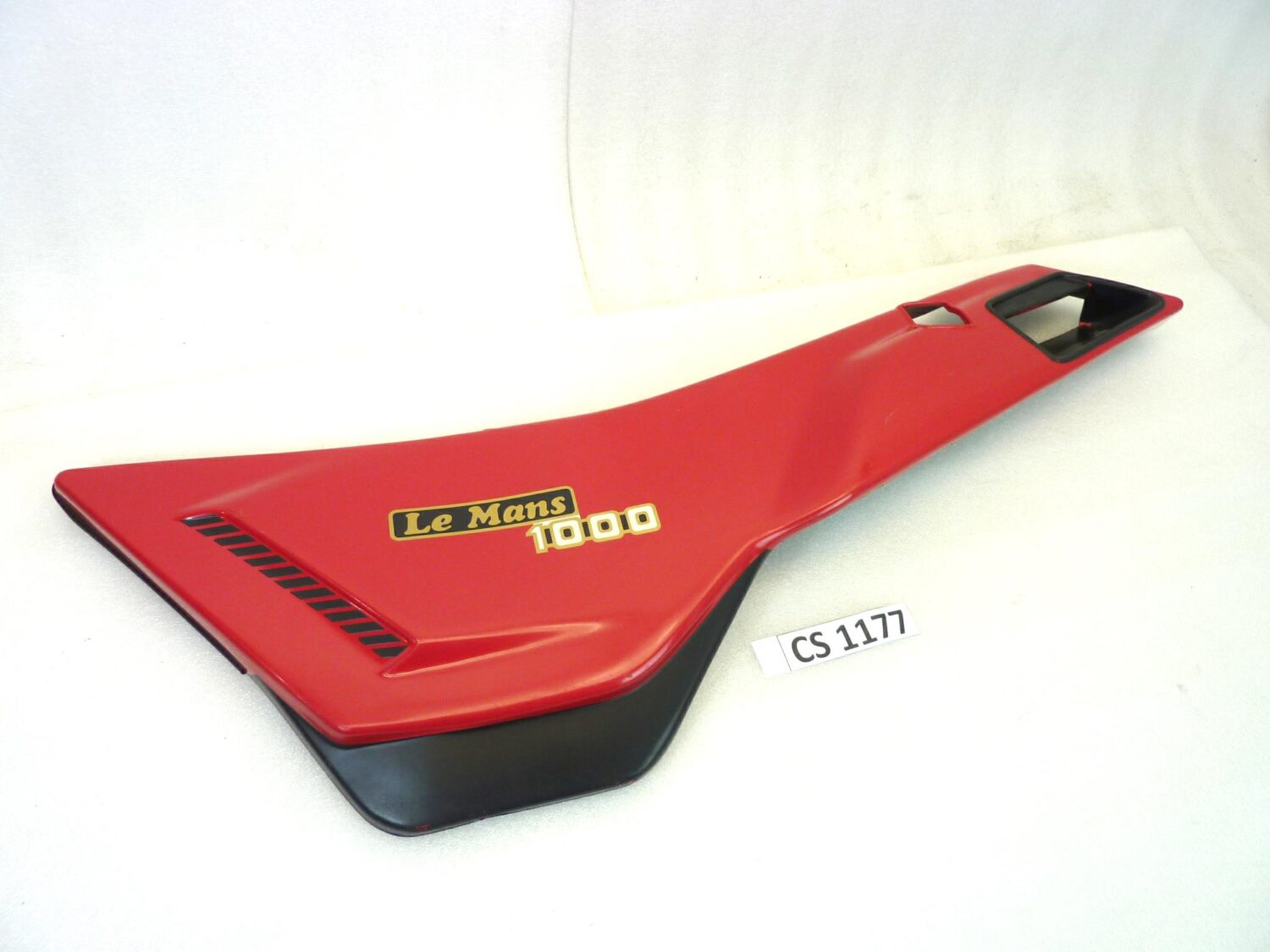 Carena laterale fiancatina sinistra Guzzi Le Mans 1000 fianchetto