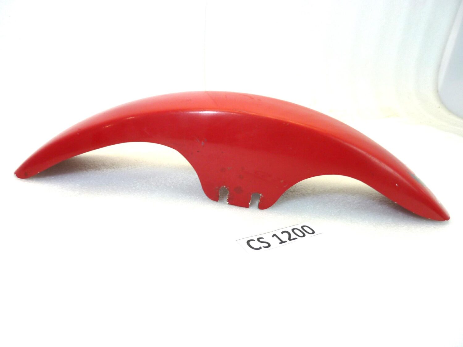 Parafango anteriore V35 V50 V65 vetroresina lunghezza 51 cm - larghezza 9 cm - altezza 11,5 cm - interasse fori 3,5 cm - immagine 3