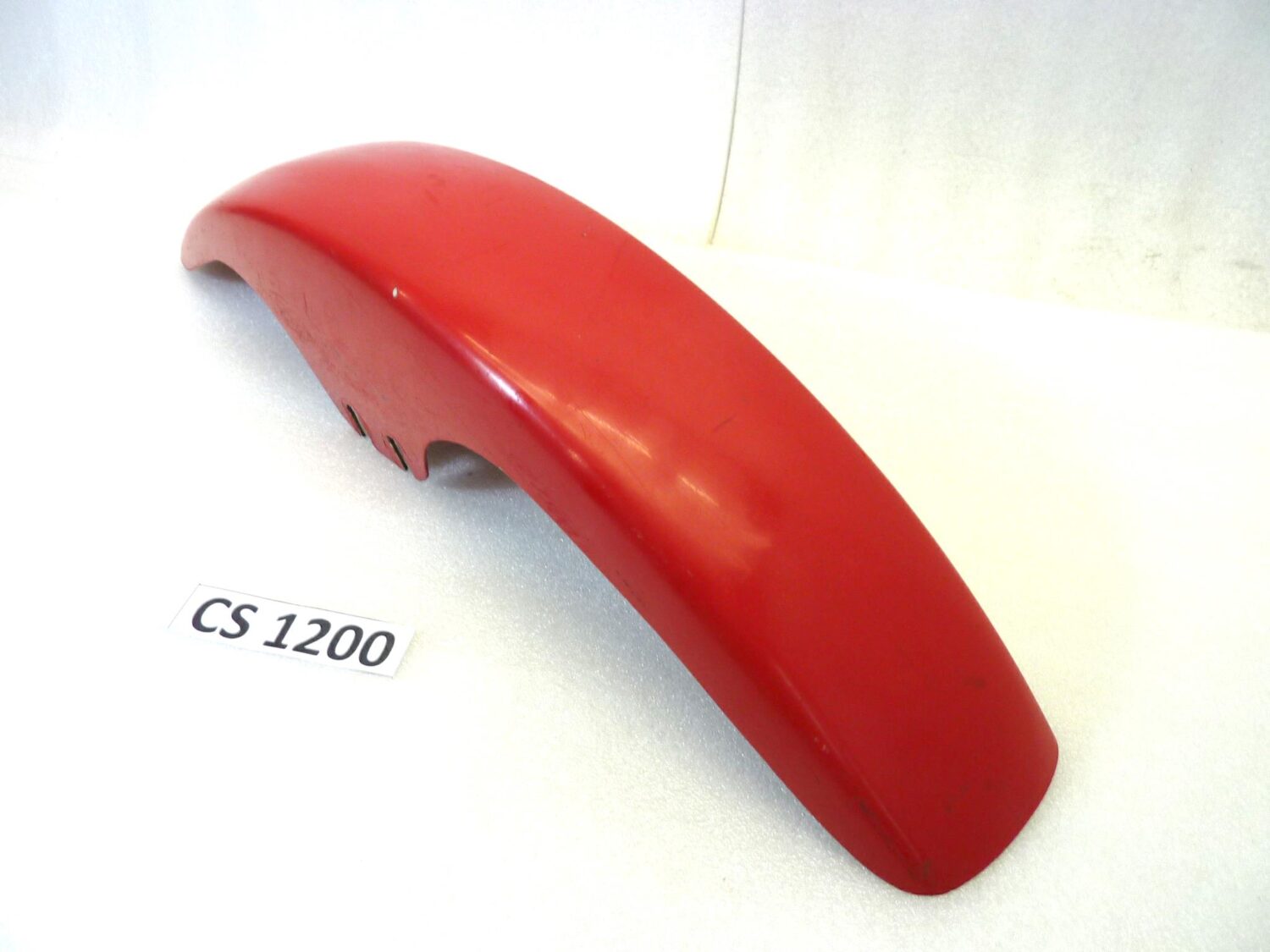 Parafango anteriore V35 V50 V65 vetroresina lunghezza 51 cm - larghezza 9 cm - altezza 11,5 cm - interasse fori 3,5 cm - immagine 6