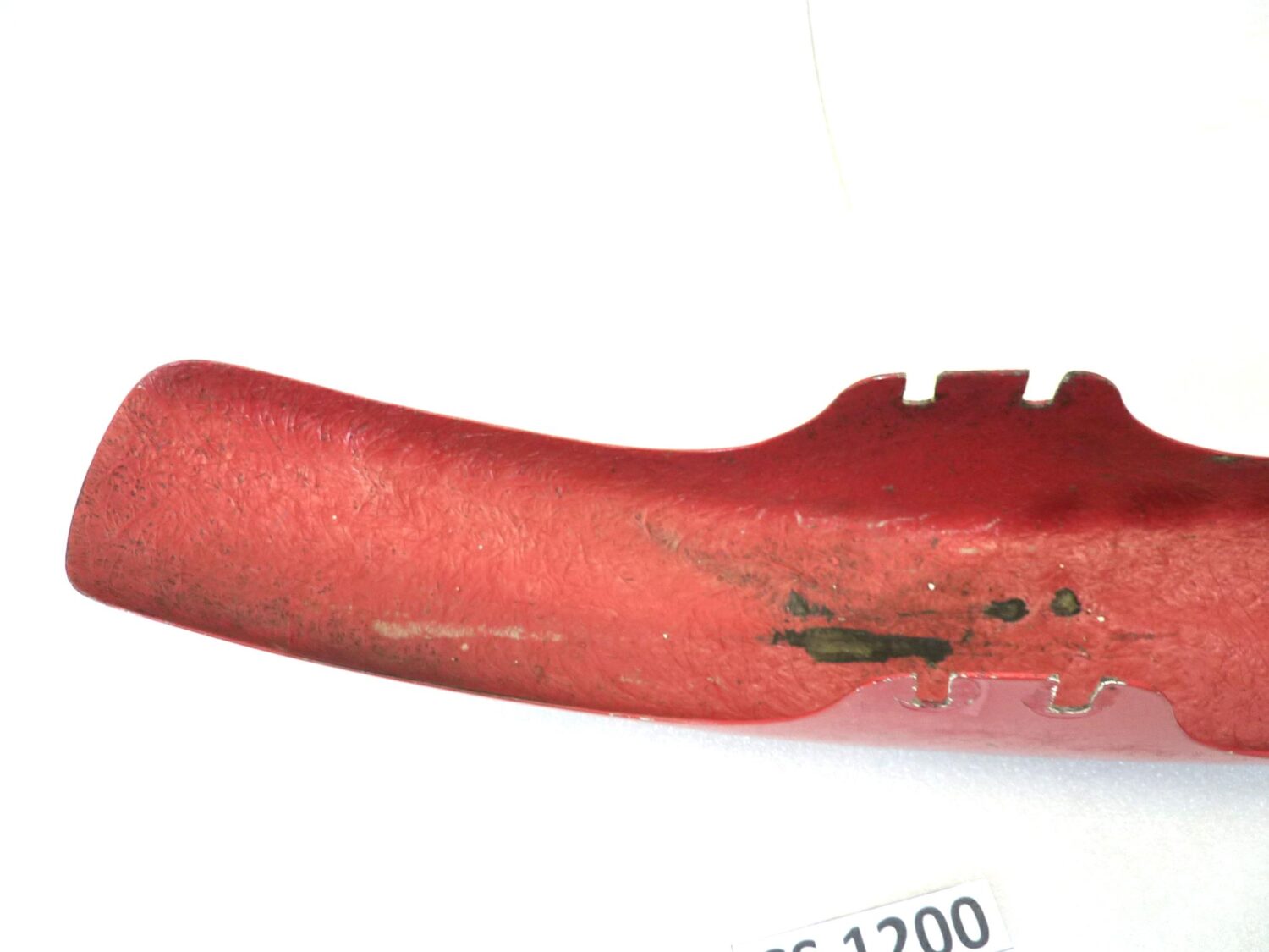 Parafango anteriore V35 V50 V65 vetroresina lunghezza 51 cm - larghezza 9 cm - altezza 11,5 cm - interasse fori 3,5 cm - immagine 10