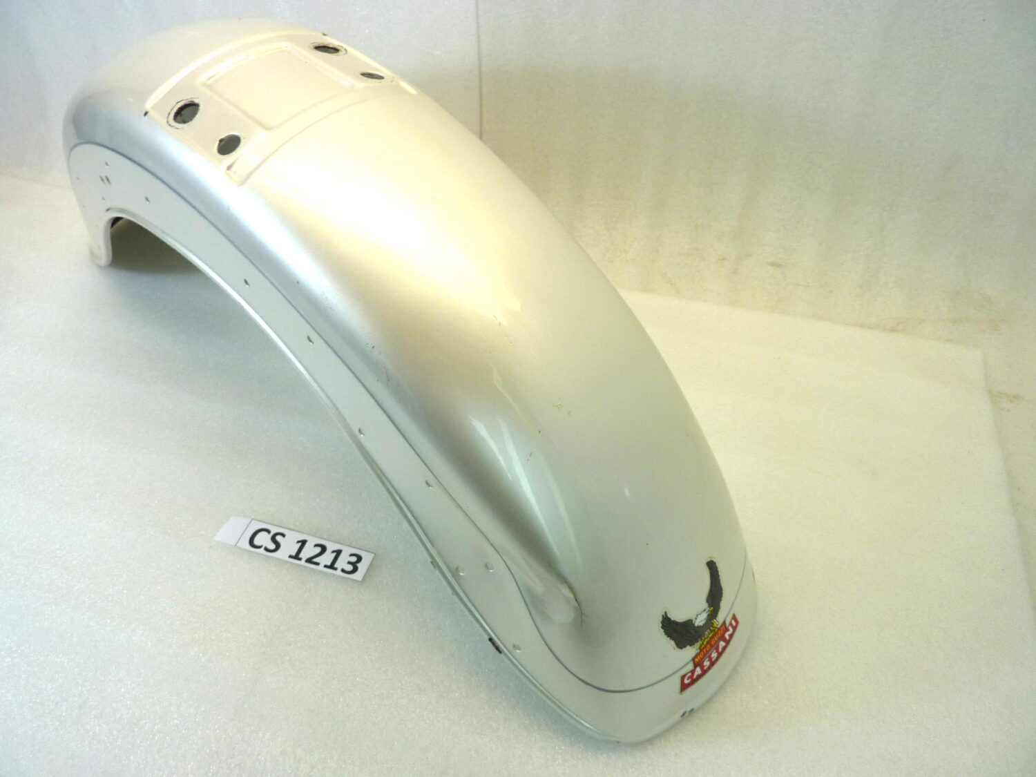 Parafango anteriore Guzzi California 1100 Cali. EV PI (1100 ccm, 2003 - 2005)
Classic-Touring (1064 ccm, 2006 - 2011) EV ie Touring (1100 ccm, 2003 - 2005)
EV Touring/80° (1064 ccm, 2001 - 2002)
Special Sport (1100 ccm, 2001 - 2002) - immagine 5