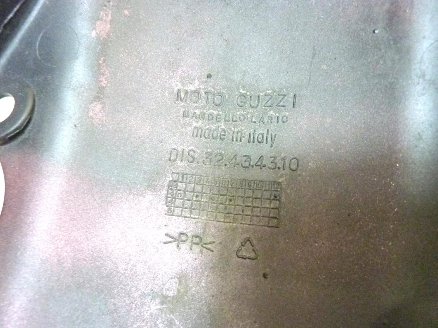 Parafango anteriore Guzzi Breva 750 2003 - 2011 cod 32434310 - immagine 10