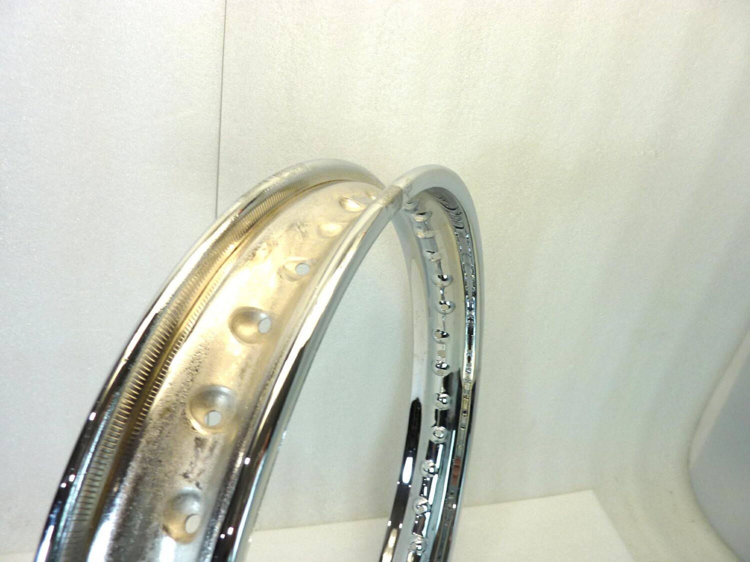 Cerchio Radaelli Guzzi Nuovo Falcone 18 x 2,15 canale interno 55 36 fori mm esterno 76,30 mm ruota 0408 Nuovo fondo di magazzino leggi descrizione - immagine 4