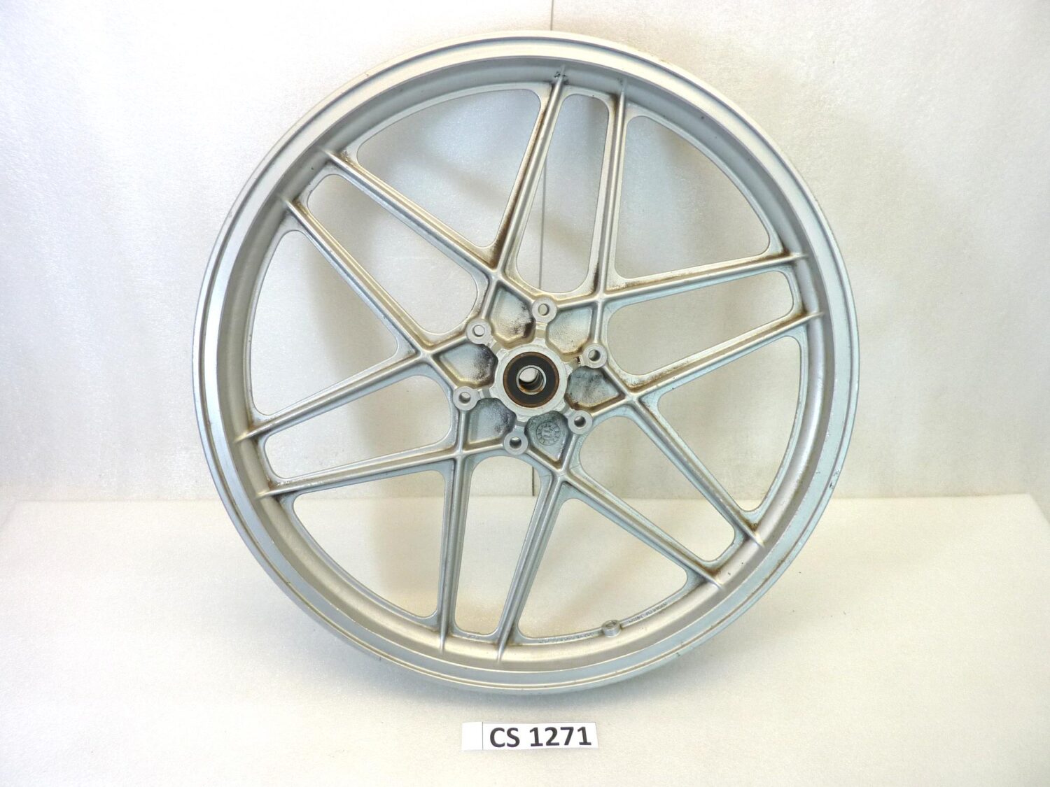 Cerchio anteriore Moto Guzzi V35 V50 2 1,85 x 18 vedi foto mozzo ruota